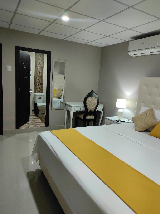 Royalinn Guayaquil Eksteriør bilde